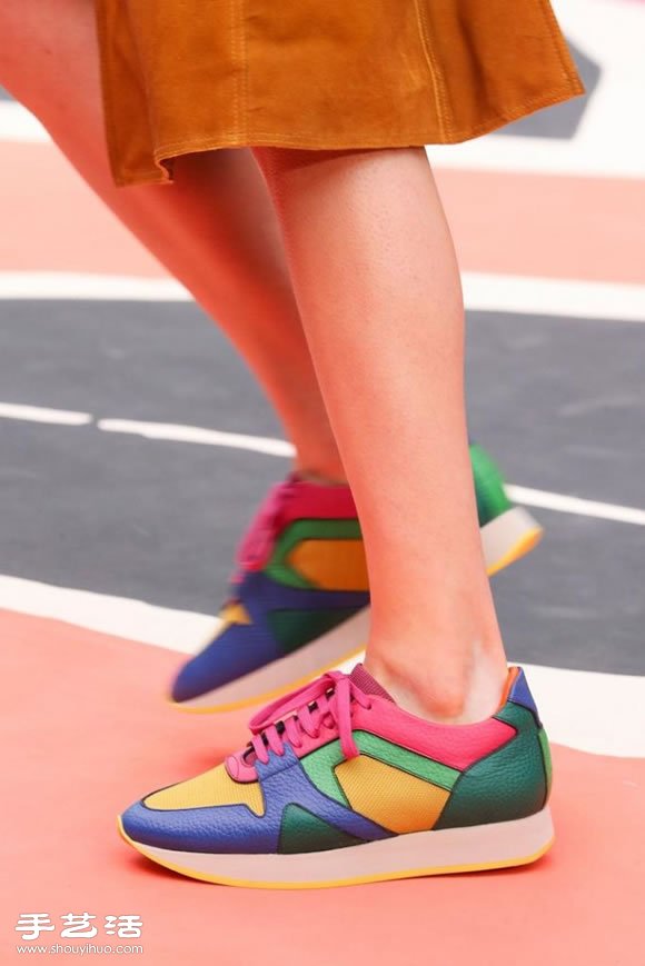 Burberry Prorsum 2015 春夏女装秀 -  www.shouyihuo.com