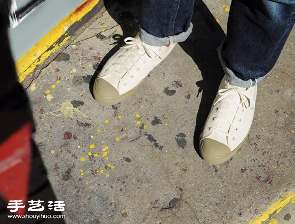 The Hill Side推出的秋冬帆布平底鞋 -  www.shouyihuo.com