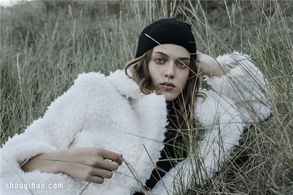 Stradivarius 秋冬系列简约精致女装穿搭 -  www.shouyihuo.com