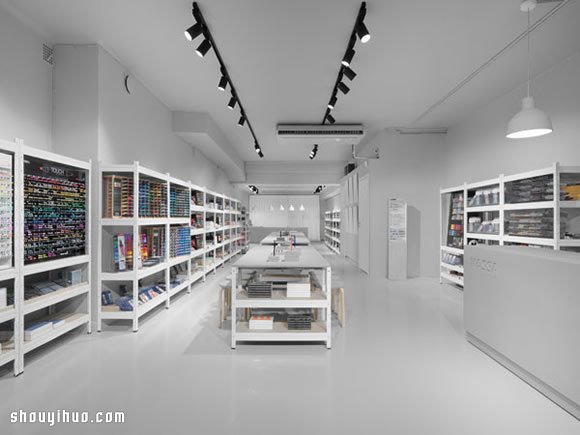 瑞典极简风超酷文具店装修布置设计 -  www.shouyihuo.com