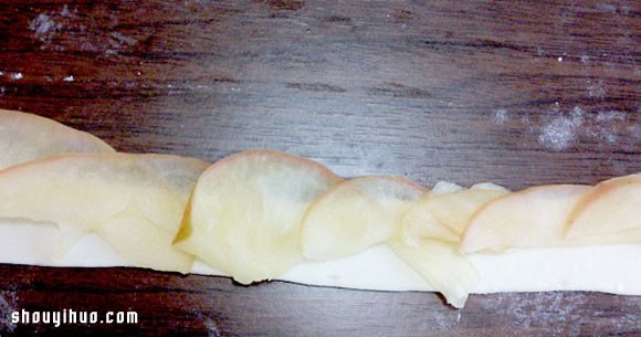 自制苹果切片玫瑰花 DIY苹果玫瑰花的做法 -  www.shouyihuo.com