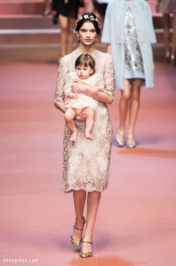 Dolce & Gabbana 2015秋冬时装之母爱颂歌 -  www.shouyihuo.com