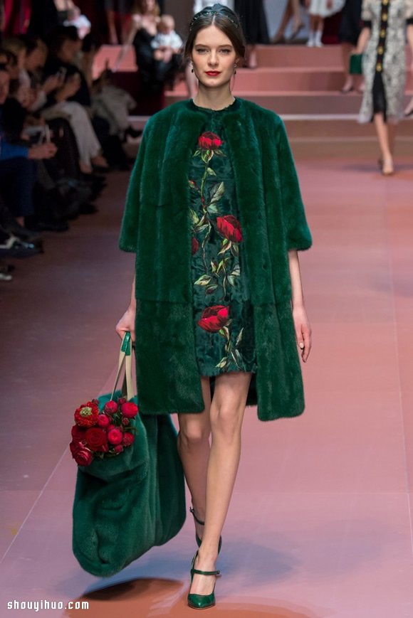 Dolce & Gabbana 2015秋冬时装之母爱颂歌 -  www.shouyihuo.com