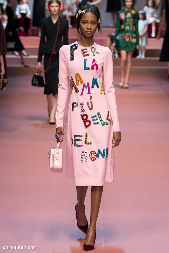 Dolce & Gabbana 2015秋冬时装之母爱颂歌 -  www.shouyihuo.com