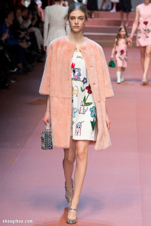 Dolce & Gabbana 2015秋冬时装之母爱颂歌 -  www.shouyihuo.com