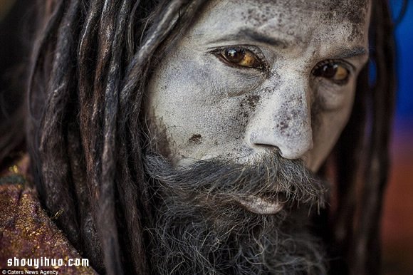 印度Varanasi恐怖的“食尸族” Aghori -  www.shouyihuo.com