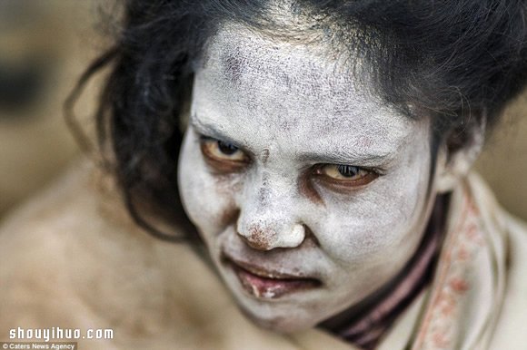 印度Varanasi恐怖的“食尸族” Aghori -  www.shouyihuo.com