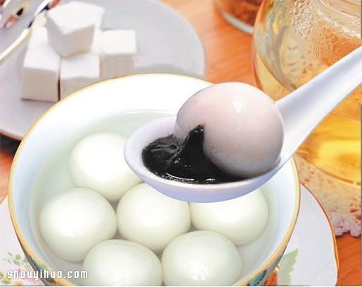特色可爱草莓元宵的做法 不忍咬下去啦！ -  www.shouyihuo.com