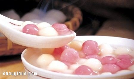 特色可爱草莓元宵的做法 不忍咬下去啦！ -  www.shouyihuo.com