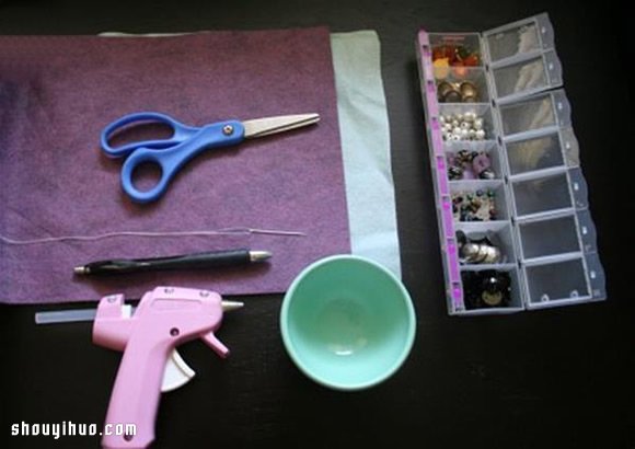 布艺风车手工制作 不织布风车玩具的做法 -  www.shouyihuo.com