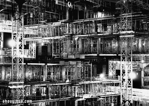 Lewis Bush作品：噩梦般的纷乱伦敦景像 -  www.shouyihuo.com