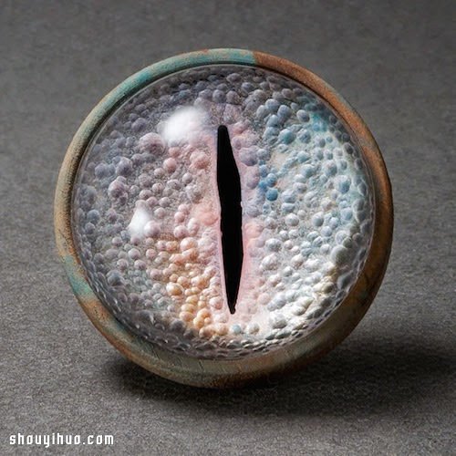 超写实绘画：充满迷幻魅力的立体大眼睛 -  www.shouyihuo.com