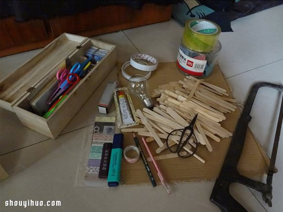 雪糕棍废物利用DIY制作两层楼小别墅模型 -  www.shouyihuo.com