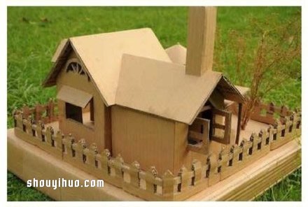 废弃纸箱制作的房屋模型 想住到里面去么？ -  www.shouyihuo.com