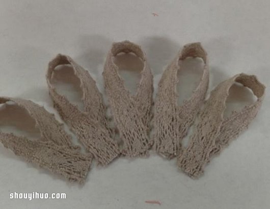 不织布手工制作漂亮婚礼签到笔的方法图解 -  www.shouyihuo.com