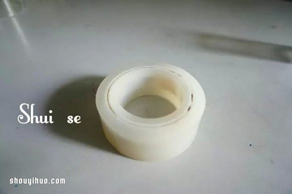 自制漂亮的水晶滴胶手镯的过程步骤图解 -  www.shouyihuo.com