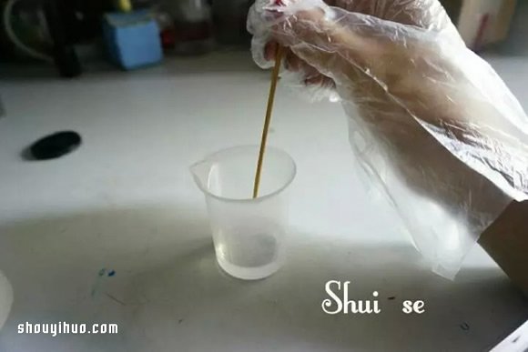 自制漂亮的水晶滴胶手镯的过程步骤图解 -  www.shouyihuo.com