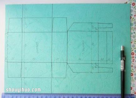 月饼盒手工制作带展开图 月饼包装盒的折法教程 -  www.shouyihuo.com