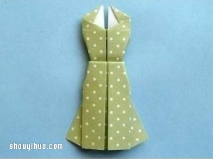 折纸衣服步骤图 手工折连衣裙的折法图解教程 -  www.shouyihuo.com