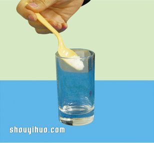 化学小实验：硼砂和白胶制作好玩“果冻” -  www.shouyihuo.com