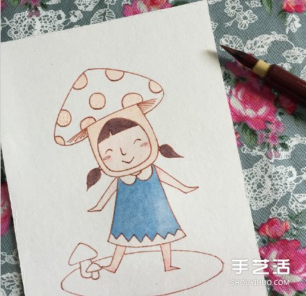 扮演蘑菇的可爱小女孩的画法 教你如何着色 -  www.shouyihuo.com
