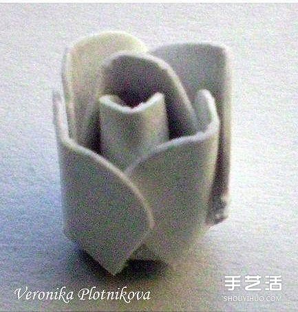 硬纸片折纸玫瑰花的方法 玫瑰花的折法步骤图 -  www.shouyihuo.com