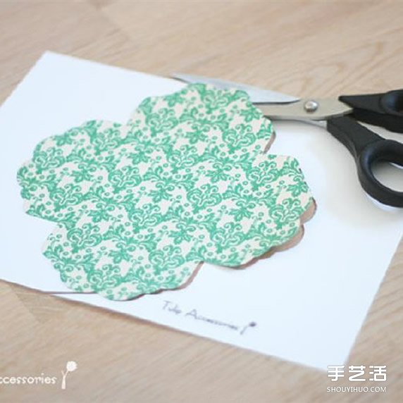 漂亮贺卡的制作方法 带丝带节日卡片手工制作 -  www.shouyihuo.com