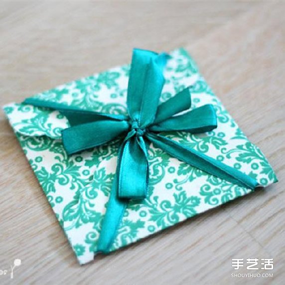漂亮贺卡的制作方法 带丝带节日卡片手工制作 -  www.shouyihuo.com