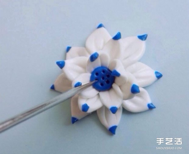 超轻粘土莲花DIY教程 用粘土制作莲花的过程 -  www.shouyihuo.com