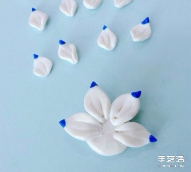 超轻粘土莲花DIY教程 用粘土制作莲花的过程 -  www.shouyihuo.com