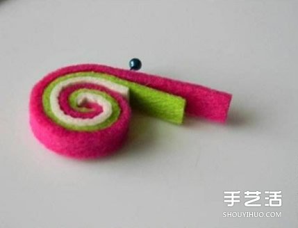不织布杯垫制作教程 手工无纺布杯垫DIY图解 -  www.shouyihuo.com