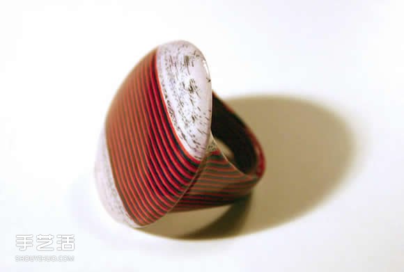 旧书旧报纸制作的珠宝首饰 带有时光的味道~ -  www.shouyihuo.com