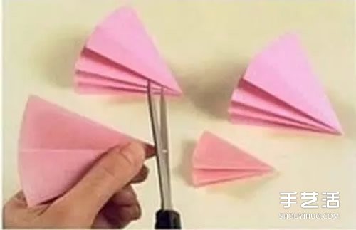 莲花烛台的制作方法 剪纸制作莲花烛台图解 -  www.shouyihuo.com