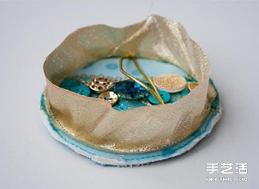 不织布挂件手工制作 圆形刺绣风挂饰DIY图解 -  www.shouyihuo.com