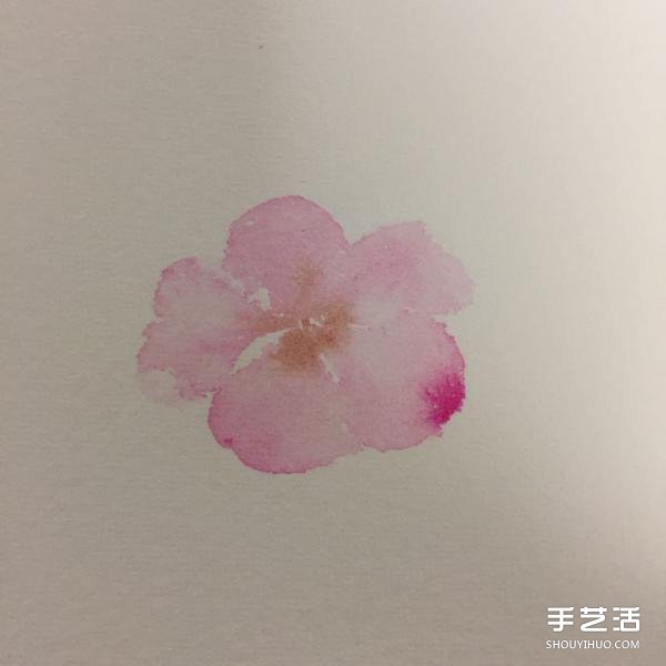 水彩画画花的步骤图片 花朵水彩画的技法教程 -  www.shouyihuo.com