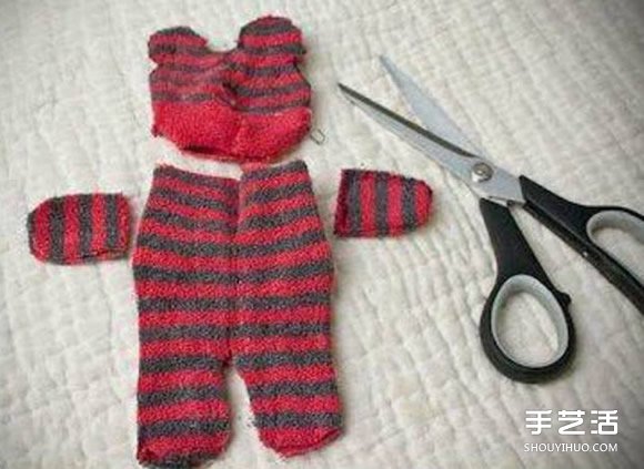 袜子小熊手工制作教程 毛绒小熊用袜子做图解 -  www.shouyihuo.com
