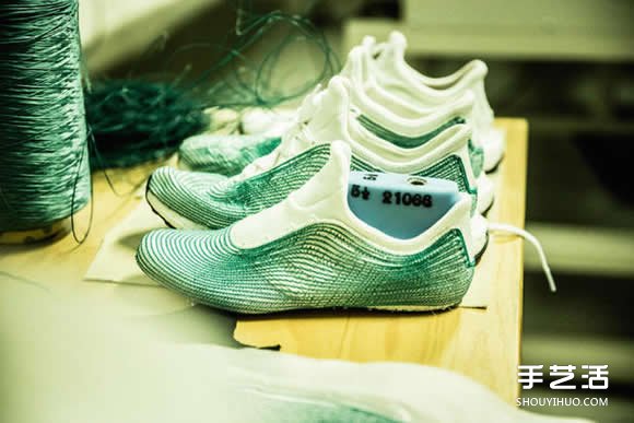 adidas 百分之百由海洋垃圾回收制成的慢跑鞋 -  www.shouyihuo.com