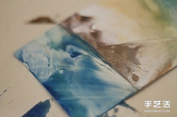 创意熨斗画的画法 把蜡笔融化后画出漂亮图案 -  www.shouyihuo.com