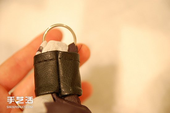 丝巾相机带做法图解 手工丝巾制作相机带教程 -  www.shouyihuo.com
