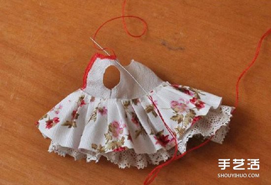 手工制作芭比娃娃裙子 迷你洋娃娃裙DIY教程 -  www.shouyihuo.com