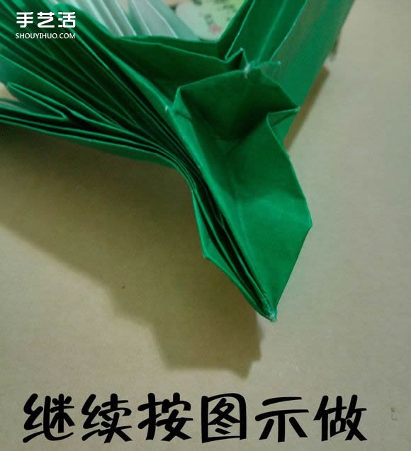 海绵宝宝痞老板折纸 超复杂痞老板的折法图解 -  www.shouyihuo.com