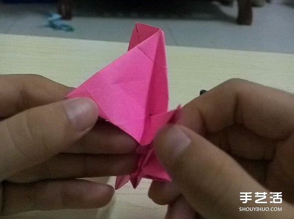 小松英夫的马折纸图解 超详细立体马的折法教程 -  www.shouyihuo.com