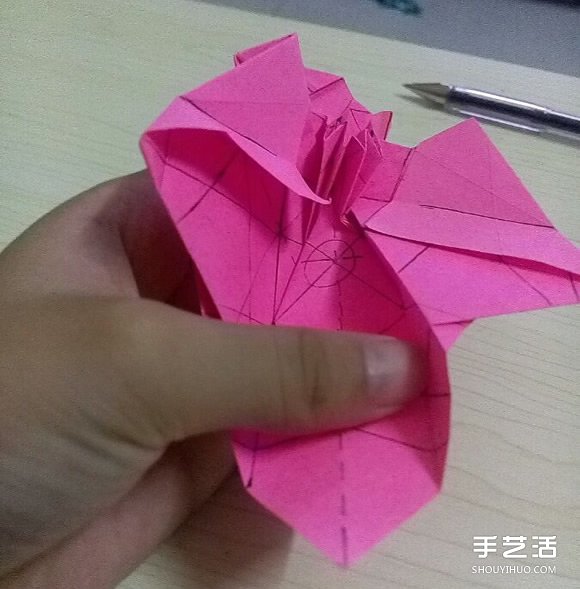 小松英夫的马折纸图解 超详细立体马的折法教程 -  www.shouyihuo.com