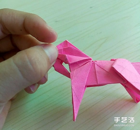 小松英夫的马折纸图解 超详细立体马的折法教程 -  www.shouyihuo.com