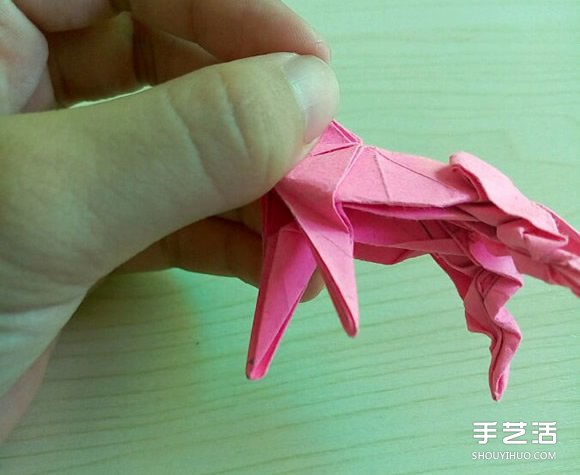 小松英夫的马折纸图解 超详细立体马的折法教程 -  www.shouyihuo.com