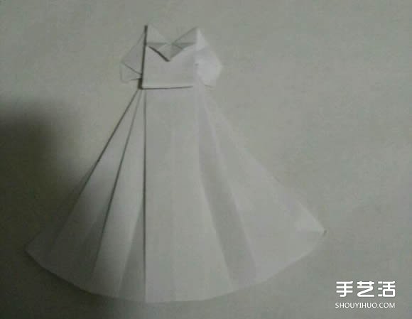 婚纱折纸_鸢一折纸婚纱手机壁纸(2)