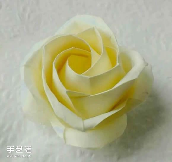 新川崎玫瑰折法图解 手工折纸新川崎玫瑰步骤 -  www.shouyihuo.com