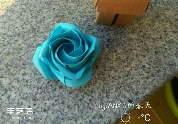 新川崎玫瑰折法图解 手工折纸新川崎玫瑰步骤 -  www.shouyihuo.com