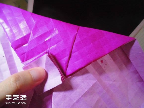 蝶恋花爱心折纸图解 创意爱心的折法步骤图 -  www.shouyihuo.com
