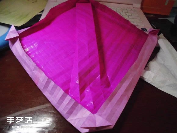 蝶恋花爱心折纸图解 创意爱心的折法步骤图 -  www.shouyihuo.com